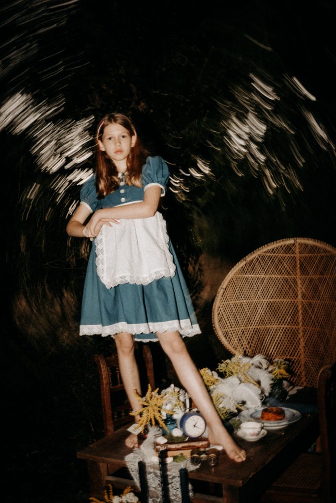 séance photo alice au pays des merveilles, ado