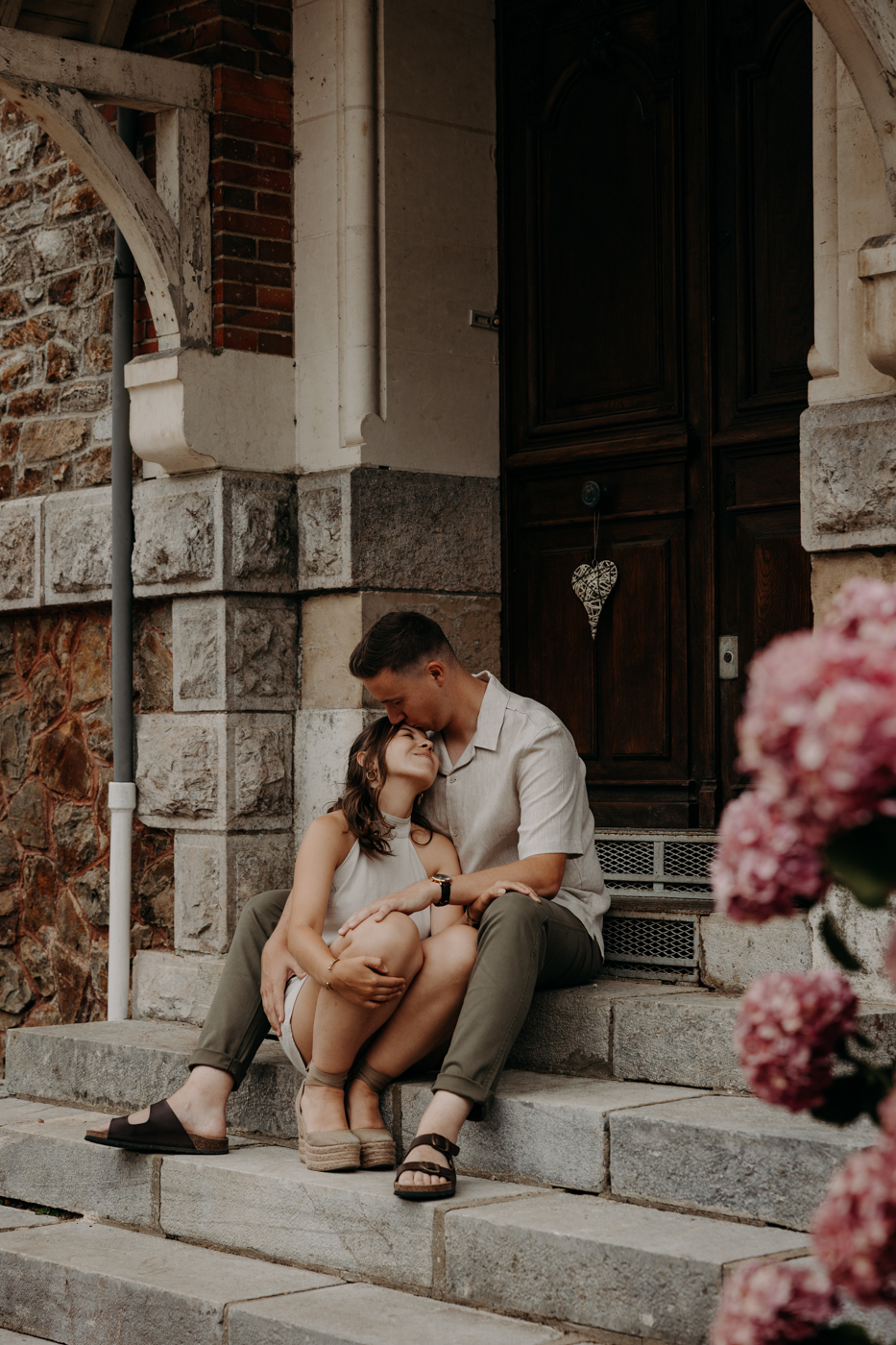 Séance couple avant mariage, manoir, chateau, mayenne - 53