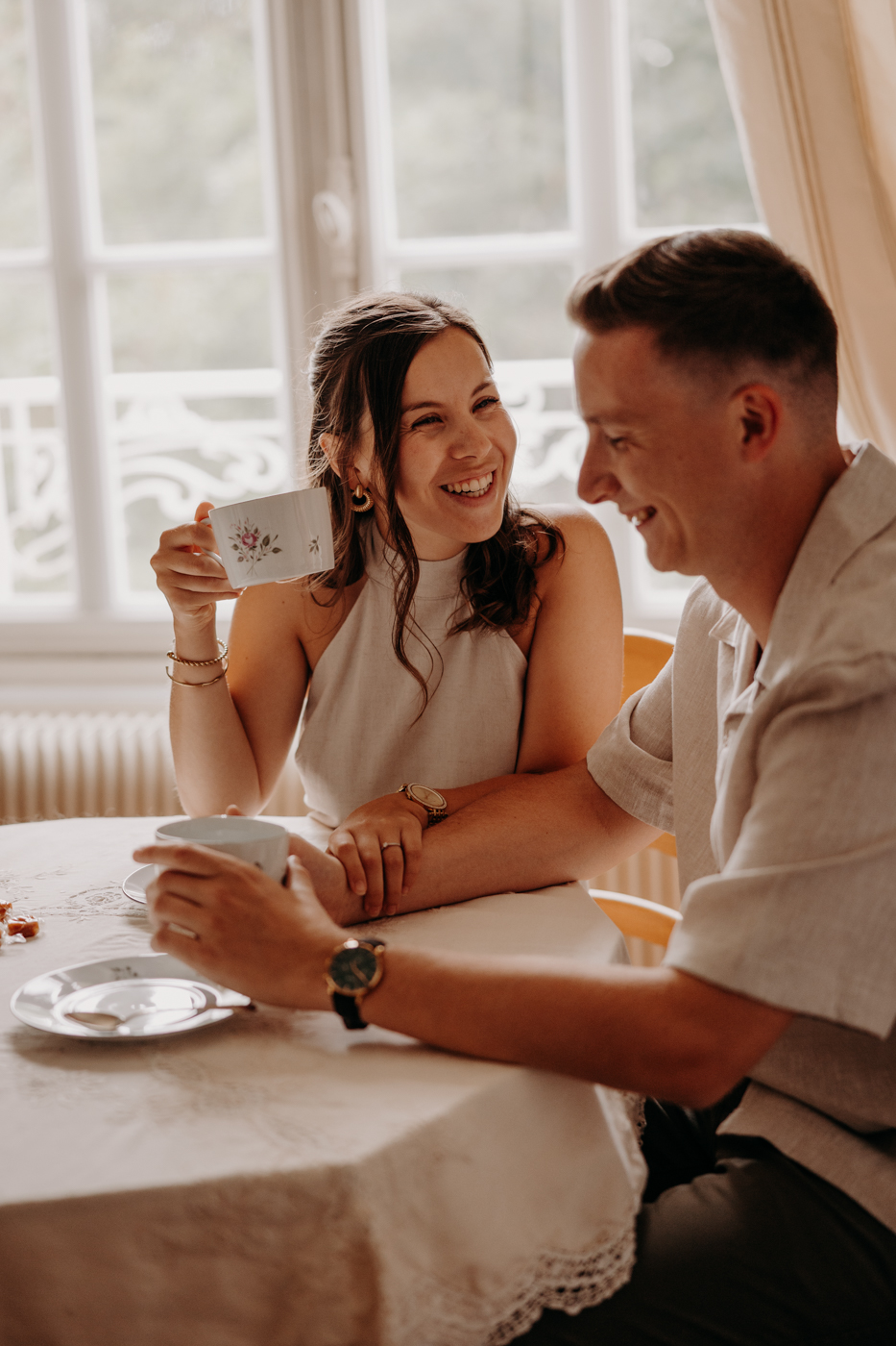 Séance couple avant mariage, manoir, chateau, mayenne - 63