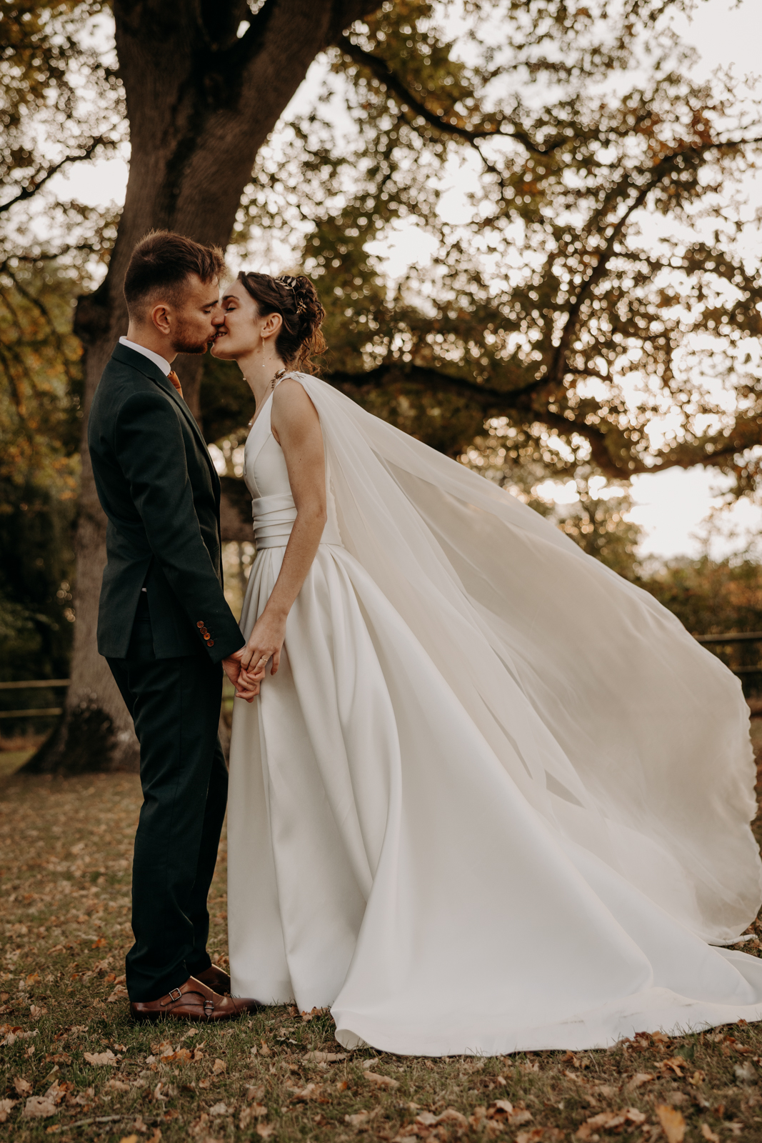 Seance couple mariage, domaine mauvinet, mayenne, photographe - 12
