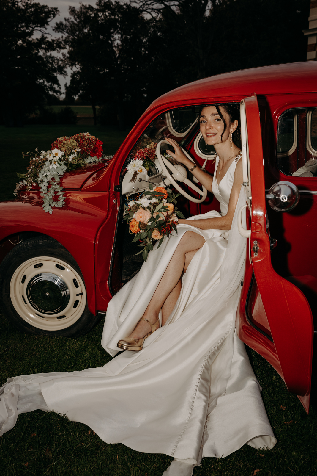 Seance couple mariage, domaine mauvinet, mayenne, photographe - 51