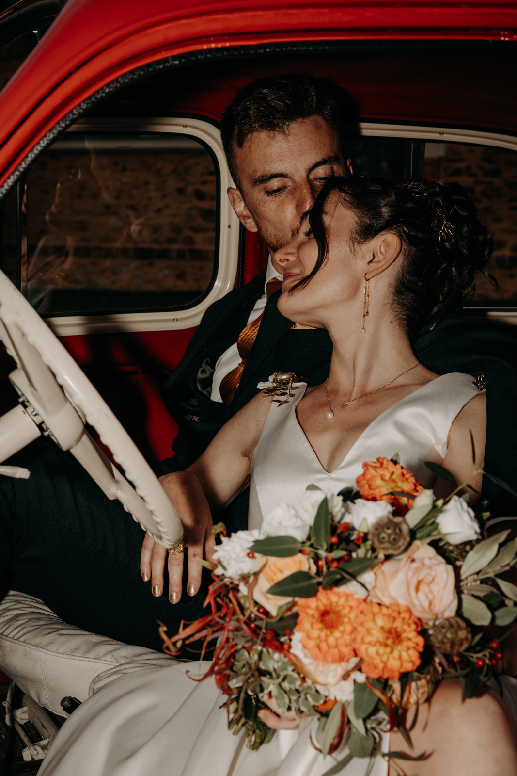 Seance couple mariage, domaine mauvinet, mayenne, photographe - 53